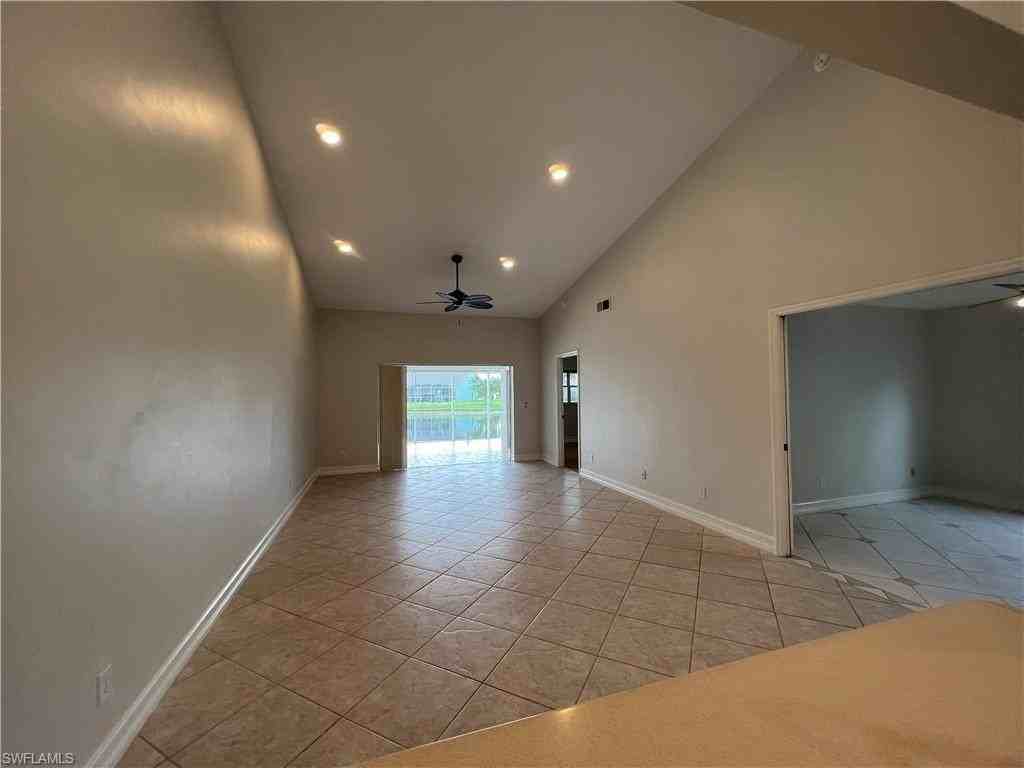 108 Tanglewood Ct #131-1 - Photo 4 of 39