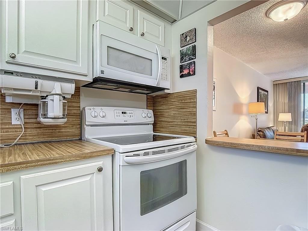 175 Turtle Lake Ct #108 - Photo 6 of 17