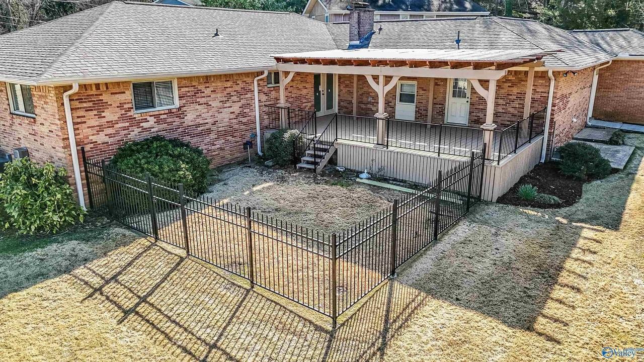 1300 Wind River Cir Se - Photo 5 of 50