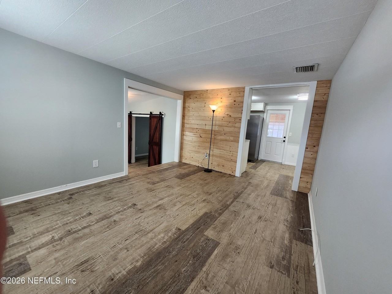 126 Phoenetia Dr - Photo 3 of 18