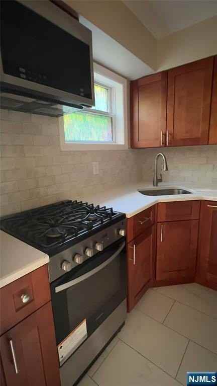 295 Tenafly Rd - Photo 3 of 9