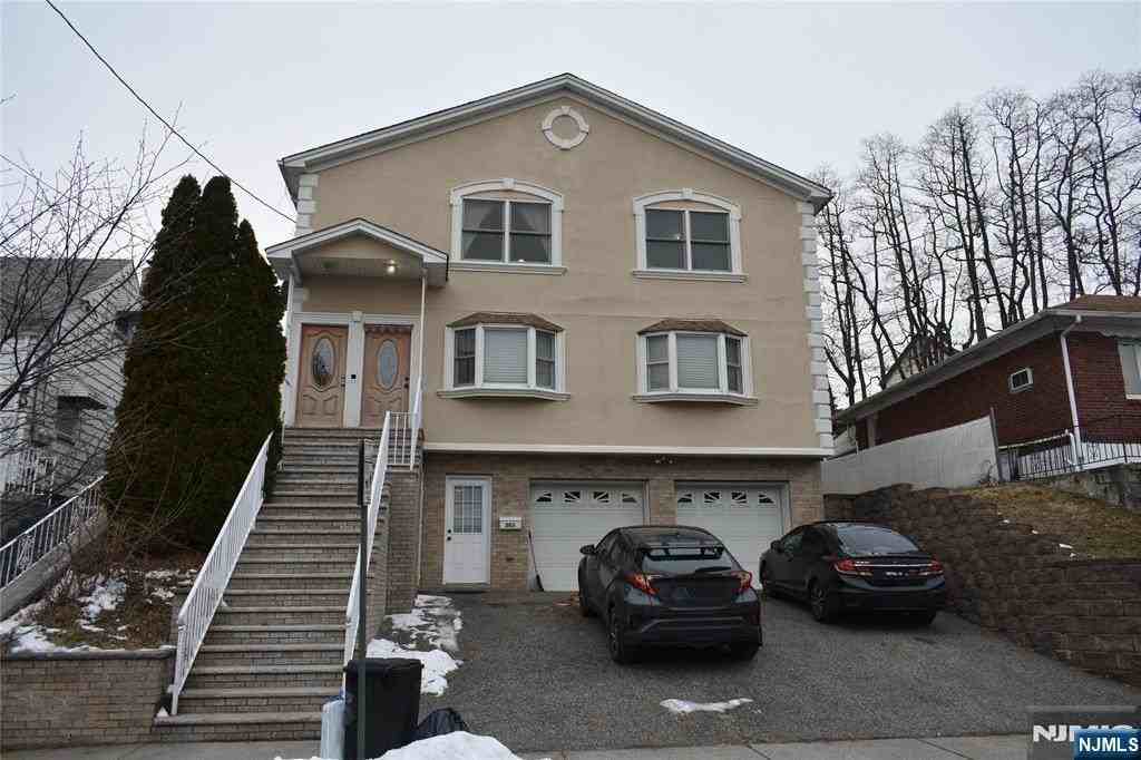 203 Corabelle Ave