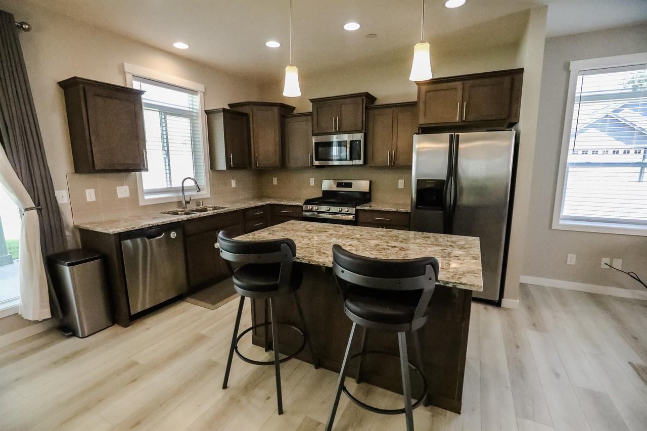 4024 S University Ct #1 - Photo 4 of 23
