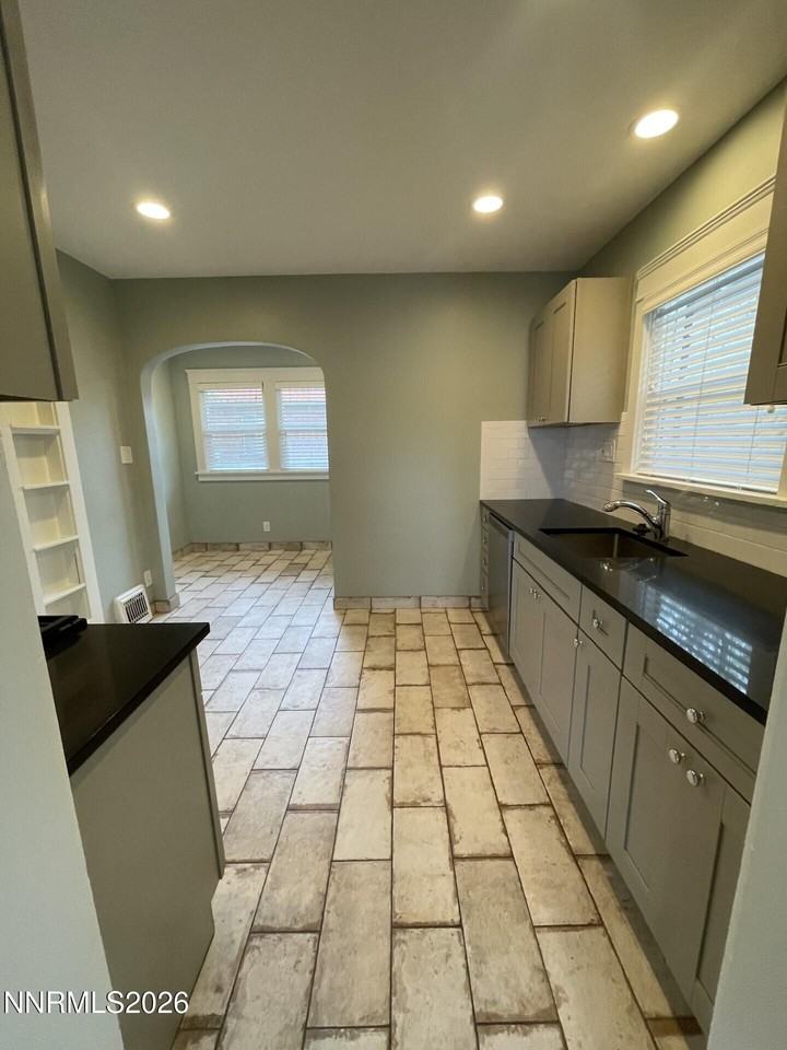 125 Malone Ln - Photo 5 of 14