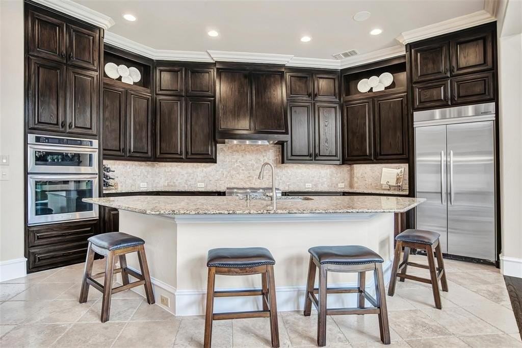 4828 Pyramid Dr - Photo 3 of 4