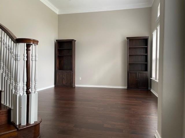 9705 Raven Ln - Photo 3 of 32