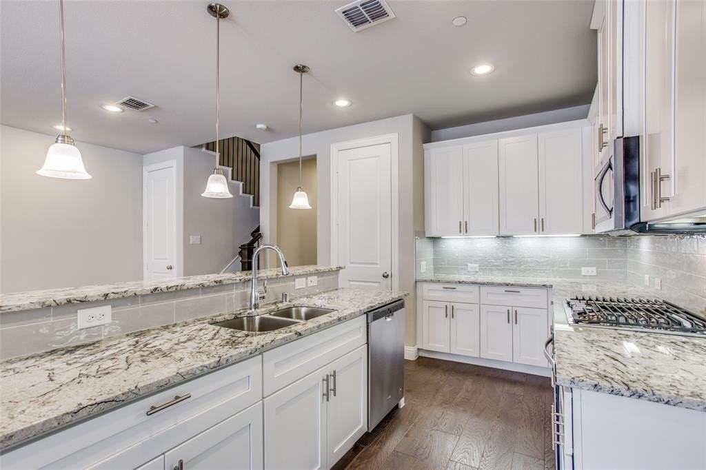 6329 Fortuna Ln - Photo 6 of 25