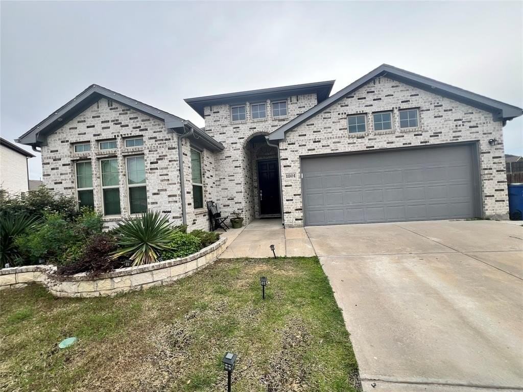 1801 Crimson Blossom Ct - Photo 2 of 20