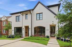 featured image of 4435 Emerson Ave