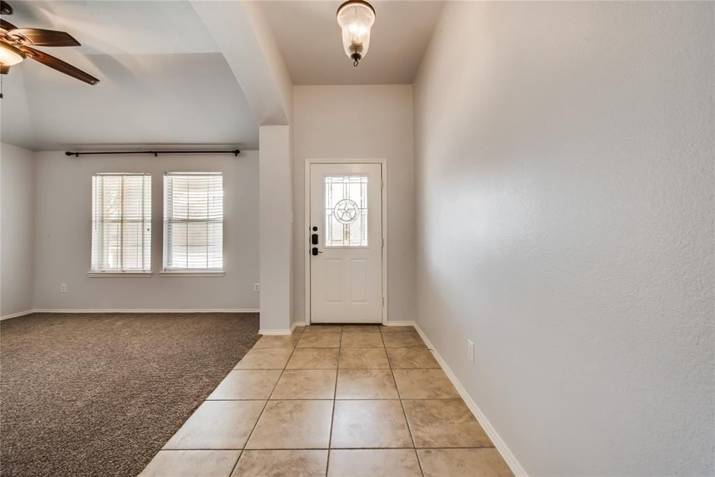 4005 Ringdove Way - Photo 4 of 30