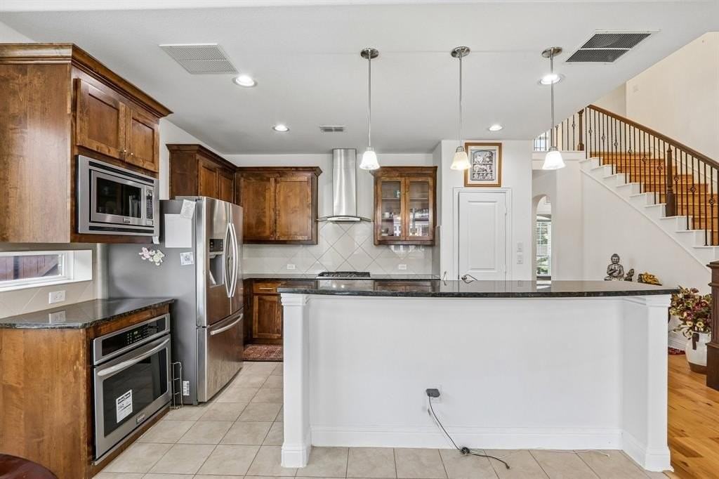 5625 Kerry Dr - Photo 4 of 34