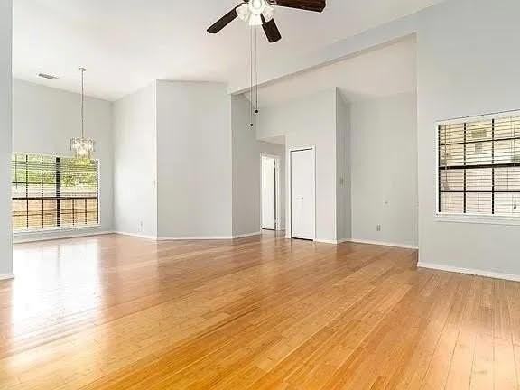 4617 Carmel Ln - Photo 2 of 7