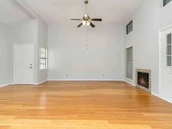 4617 Carmel Ln - Photo 3 of 7