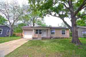 featured image of 115 Charles Ln