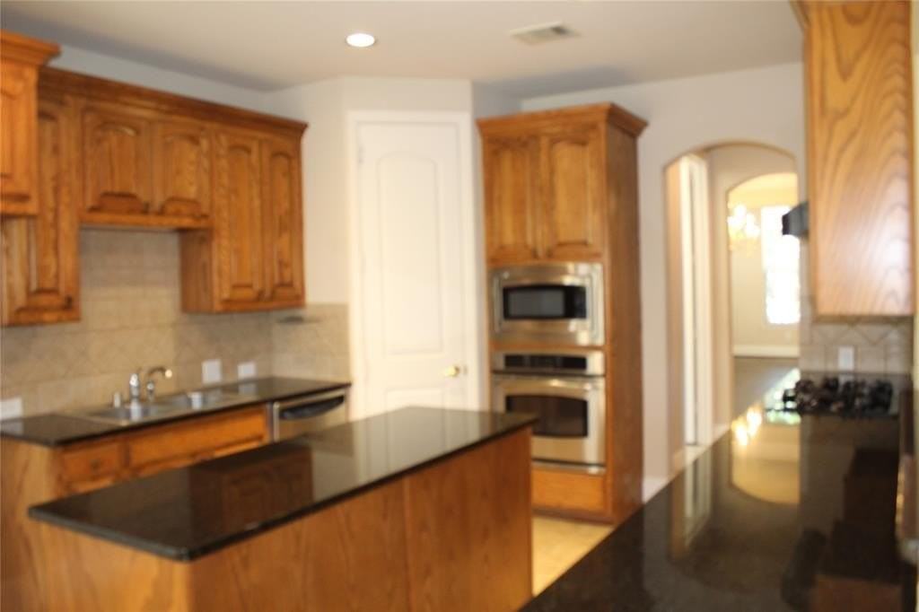 3605 Leanne Dr - Photo 4 of 32