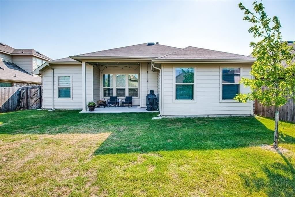 14845 Gilley Ln - Photo 4 of 35