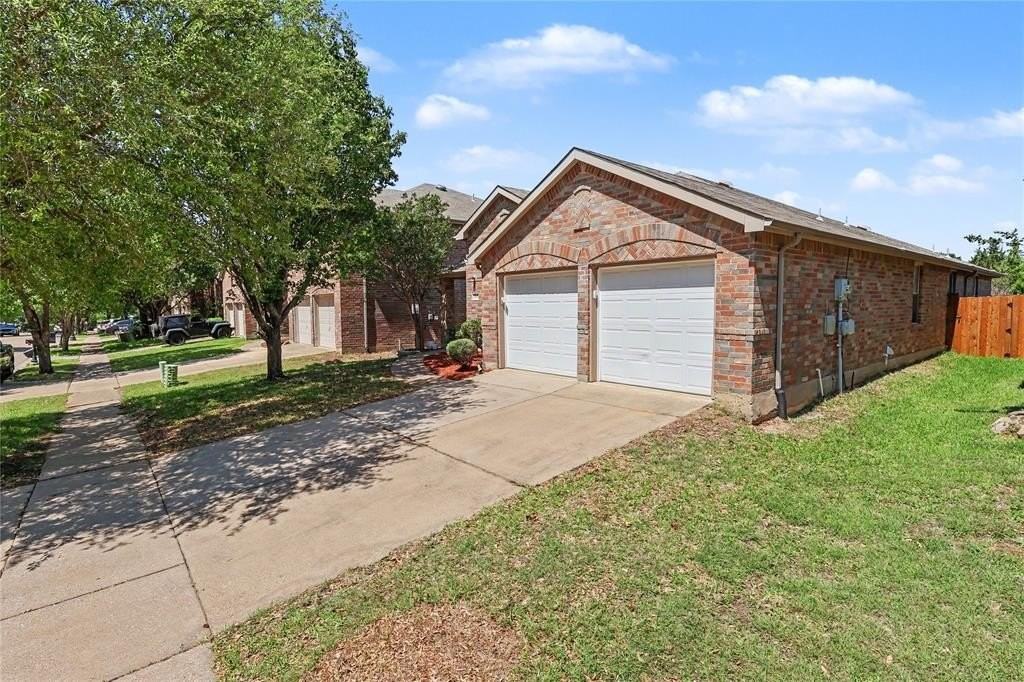 2313 Becard Dr - Photo 2 of 20