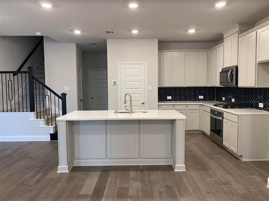 7833 Sunset Blvd - Photo 6 of 28