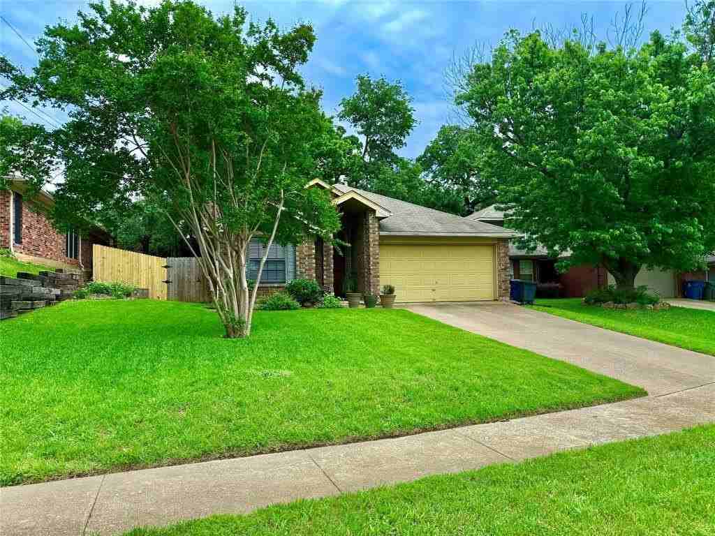 1437 Hampton Rd - Photo 3 of 27