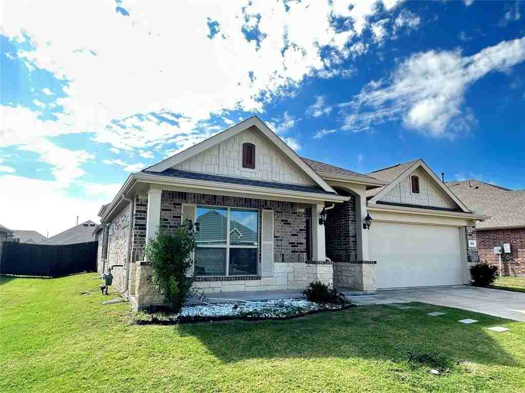 1313 Forest Haven Dr - Photo 3 of 31