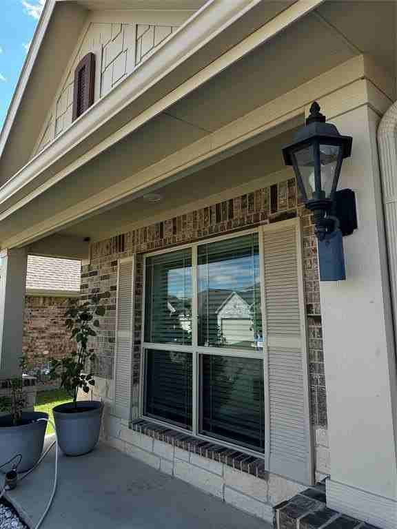 1313 Forest Haven Dr - Photo 4 of 31