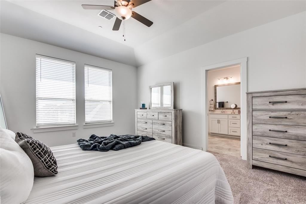 7261 Sprangletop St - Photo 2 of 24