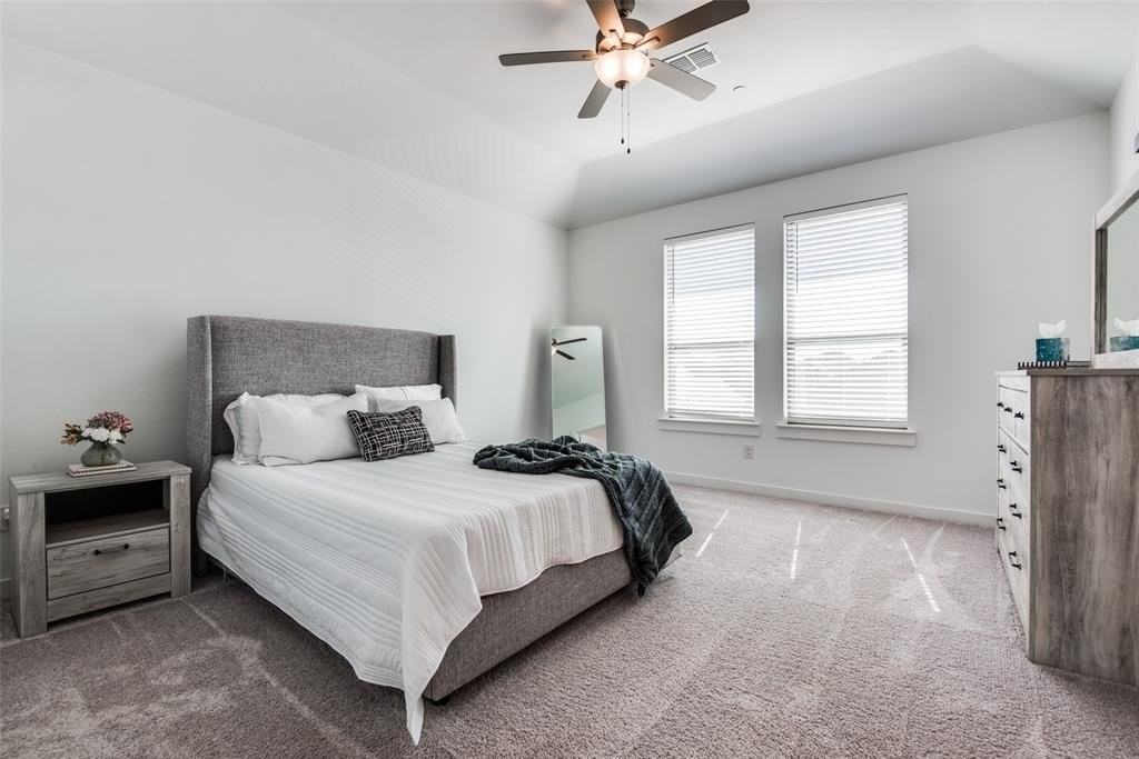 7261 Sprangletop St - Photo 6 of 24