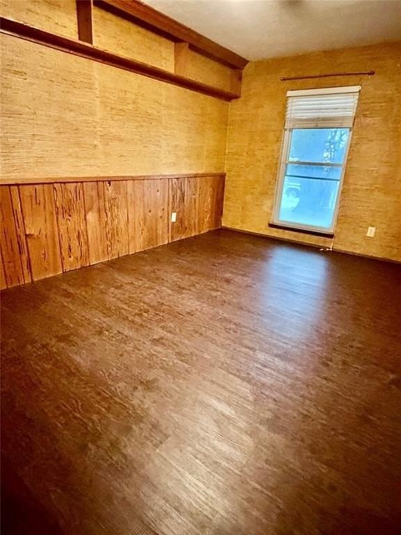 941 Lombardy Dr - Photo 5 of 17