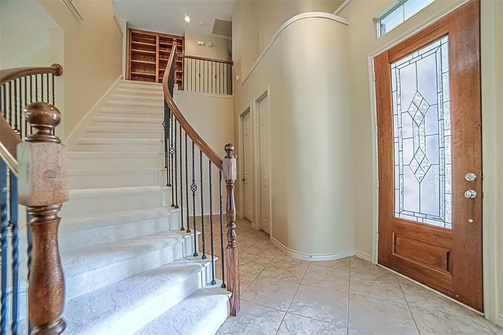 11841 Eden Ln - Photo 5 of 31