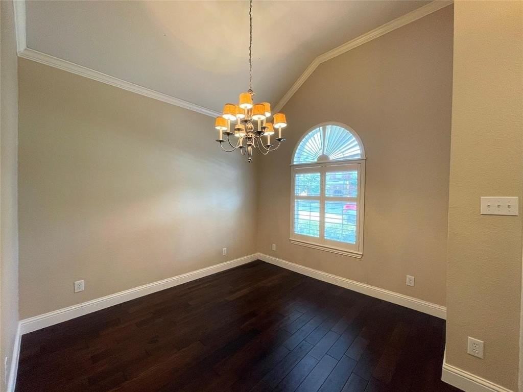 2709 Buck Hill Dr - Photo 3 of 28