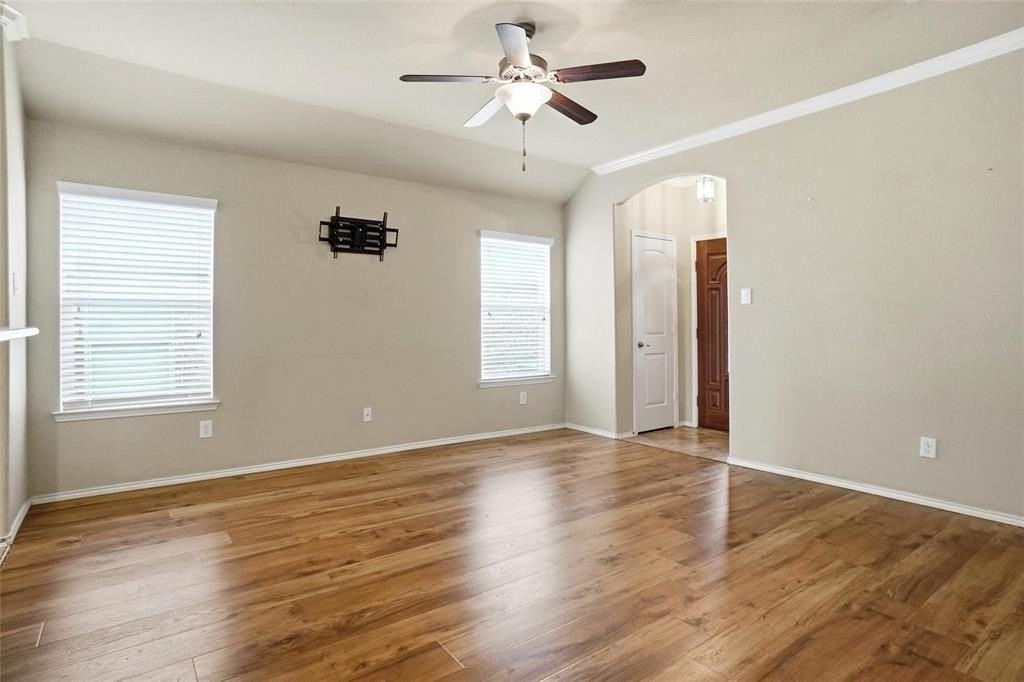 12245 Walden Wood Dr - Photo 5 of 12