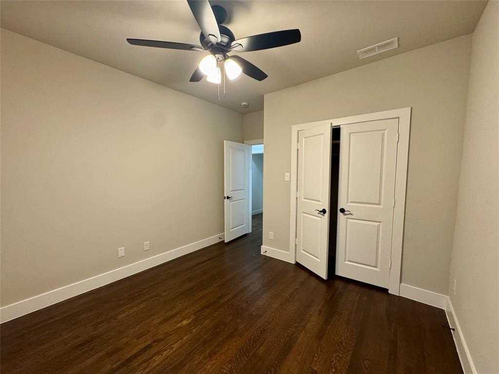 1810 Ramsey Ave - Photo 6 of 17
