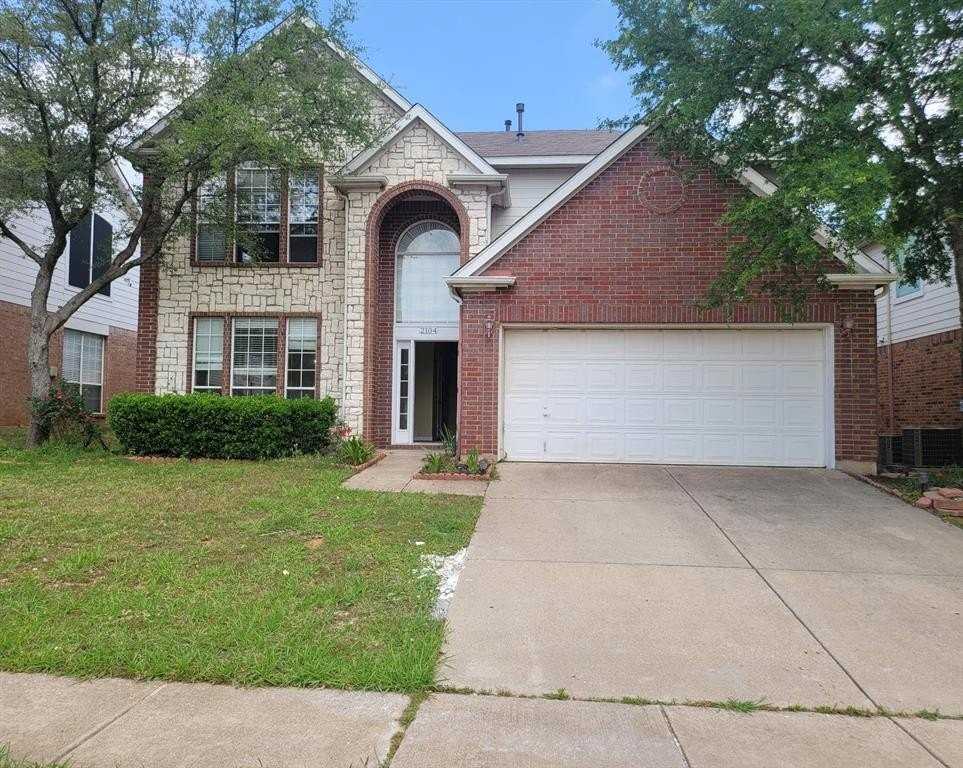 2104 Royal Oak Dr - Photo 2 of 38