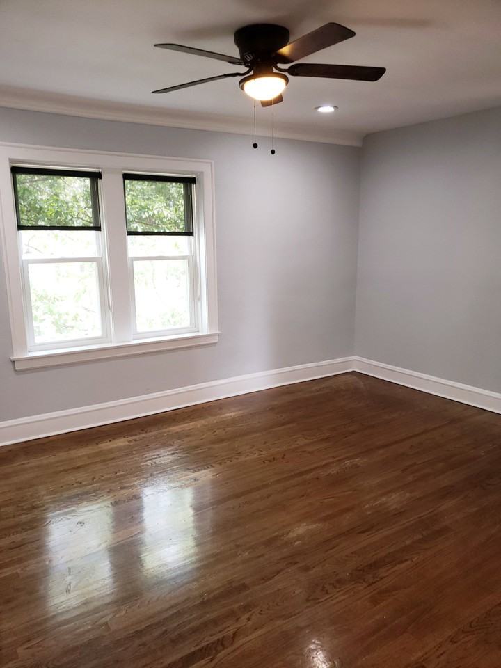 3318 N Leclaire Ave #2S - Photo 2 of 8