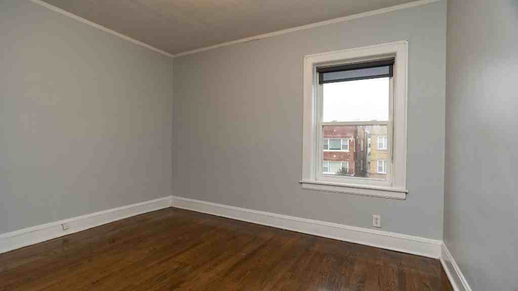 3320 N Leclaire Ave #2N - Photo 7 of 7
