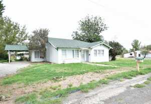 207 E Stockton St - Photo 1 of 1