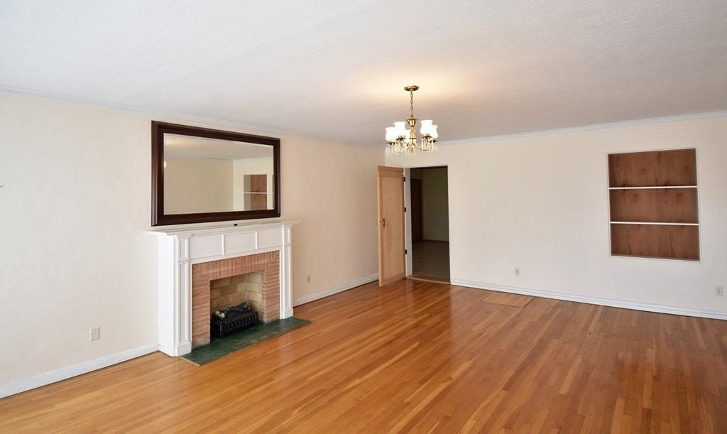207 E Stockton St - Photo 2 of 15