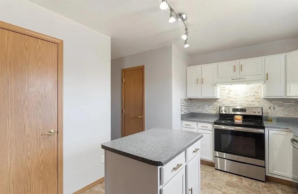 1256 Ancestra Dr - Photo 5 of 13