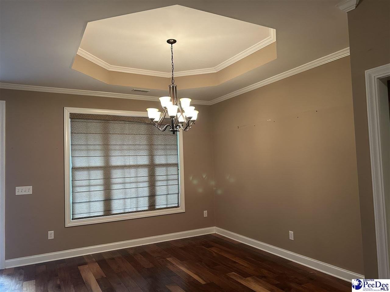 422 Sterling Dr - Photo 4 of 16