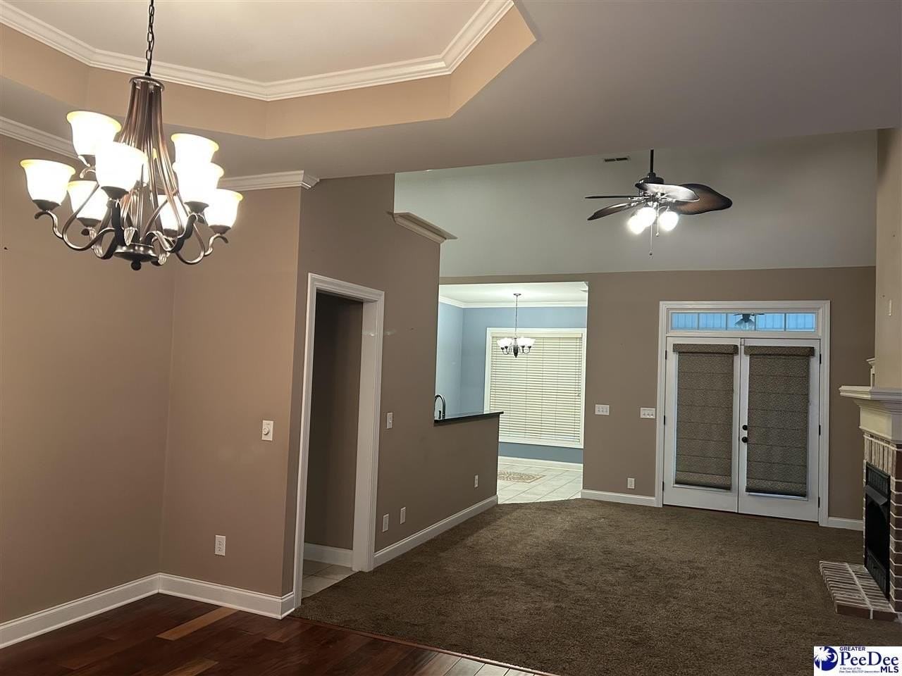 422 Sterling Dr - Photo 5 of 16