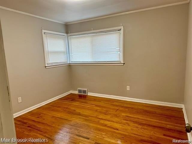 28127 Joan St - Photo 3 of 12