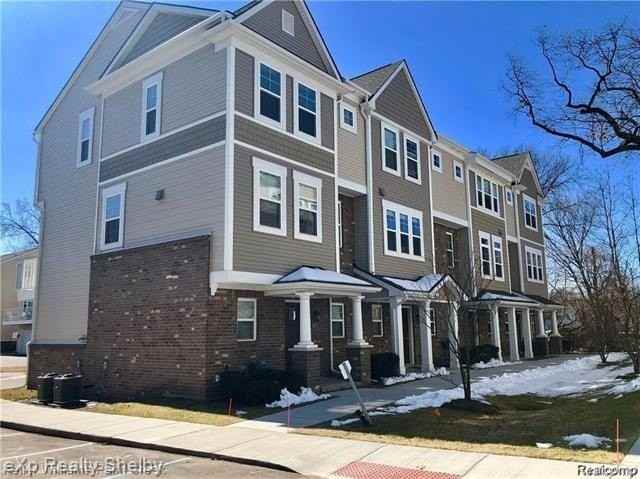 1071 N Sherman Dr #A - Photo 2 of 15