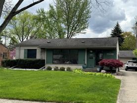 22901 Warner St - Photo 1 of 1