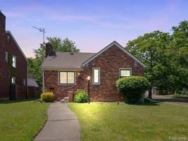 featured image of 10825 Worden St