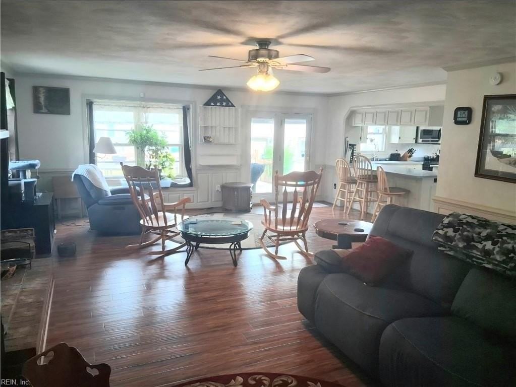 315 Rio Dr - Photo 2 of 10