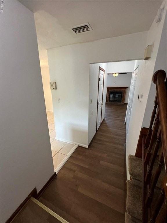824 Huntly Dr - Photo 2 of 28