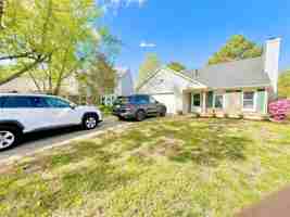 featured image of 2228 Glenrose Ct
