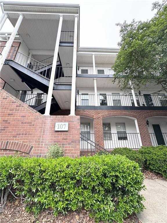 107 Westover Ave #303