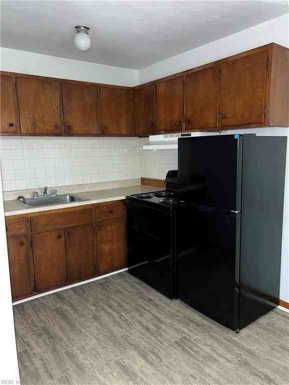 237 W Ocean View Ave #19 - Photo 3 of 6