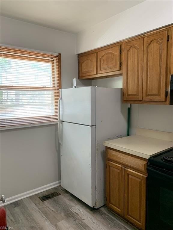 558 1st Ave - Photo 2 of 18